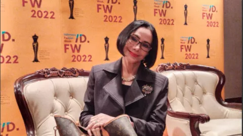 Poppy Dharsono Berencana Gelar World Modest Fashion Week 2022 - GenPI.co