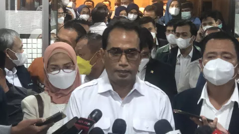 Menhub Budi Karya Bicara Kereta Cepat Jakarta-Bandung, Warga Indonesia Pasti Bangga - GenPI.co