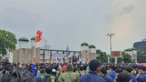 Kawal Demo 21 April, Polda Metro Jaya Kerahkan 9.915 Personel - GenPI.co