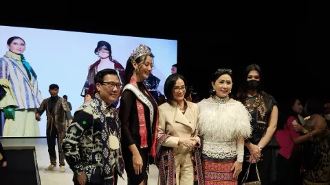 Fashion Show Hari Ketiga, IFW 2022 Menyuguhkan Sentuhan Khas NTT - GenPI.co