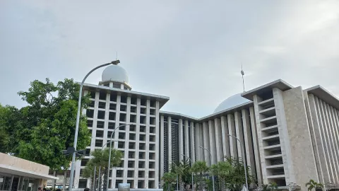 Pembagian Daging Kurban di Masjid Istiqlal Melalui Lembaga - GenPI.co