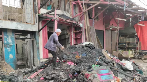 Duka Korban Kebakaran Pasar Gembrong: Sudah Menabung, Gagal Mudik - GenPI.co