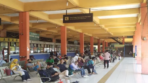 Penumpang di Terminal Kampung Rambutan Mulai Menurun - GenPI.co