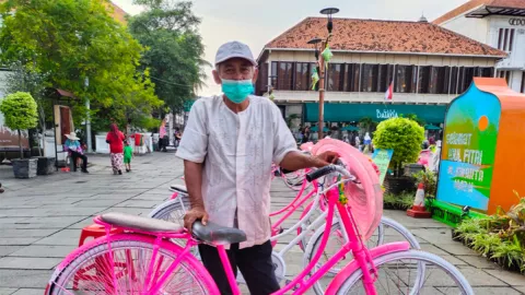 Begini Trik Pemilik Ontel di Kota Tua agar Sepedanya Tak Tertukar - GenPI.co