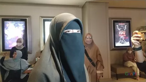 Adiba Khanza Menikah dengan Egy Maulana Vikri, Umi Pipik Siap Ceramah Sambil Timang Cucu - GenPI.co