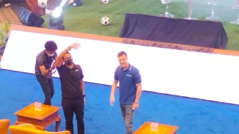 Mesut Ozil Beri Saran untuk Memajukan Sepak Bola Indonesia - GenPI.co