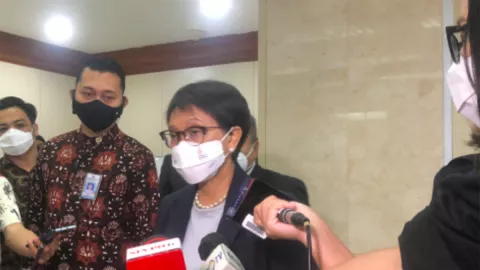 UAS Ditolak Masuk Singapura, Menlu Retno Pastikan Tak Ada Pesanan - GenPI.co