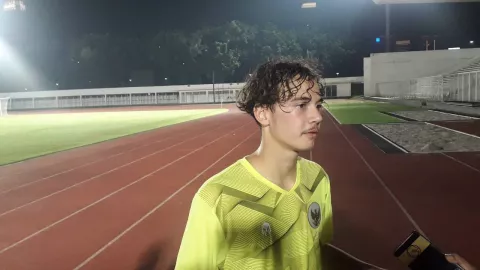 Latihan Bareng Timnas Indonesia U-19, Jim Croque Beri Keluhan - GenPI.co