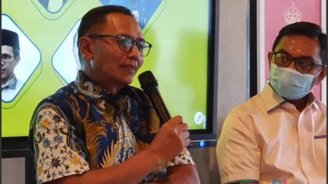 Politikus PAN Gowes Bareng PDIP, Totok Daryanto Respons Begini - GenPI.co