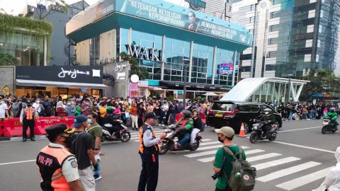 Polisi Jaga Lokasi Zebra Cross, Citayam Fashion Week Bubar - GenPI.co