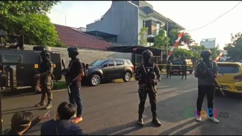 Polisi Geledah Lokasi Penembakan Brigadir J, 6 Barang Disita - GenPI.co