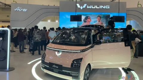 Buruan Beli Mobil Wuling Air Ev Terbaru, Nih Cek Spesifikasinya - GenPI.co