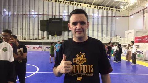 Pelatih Bintang Timur Surabaya beri Jempol Dukungan Suporter Futsal Indonesia - GenPI.co