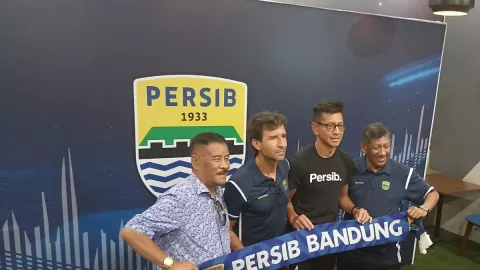 Bersama Luis Milla, Persib Bandung Targetkan Juara Liga 1 - GenPI.co