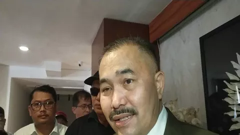 Kamaruddin Ungkap Orang Tua Bharada E Diamankan di Mako Brimob - GenPI.co