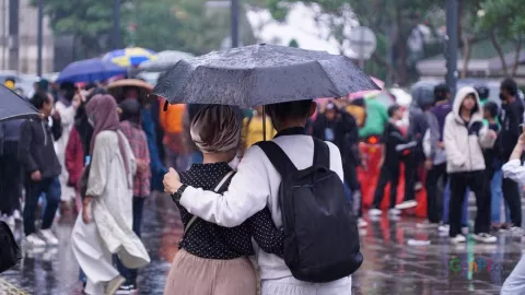 Kota Besar Indonesia Diguyur Hujan Sedang Hari Ini, Waspadalah! - GenPI.co