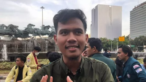 BEM SI Beber Alasan Gelar Aksi Demo di Tengah Jalan - GenPI.co