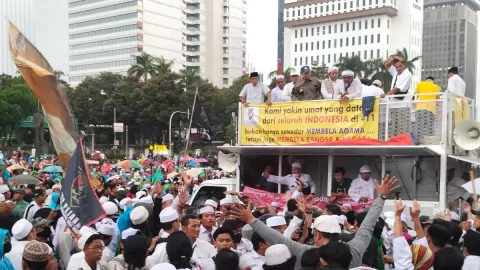 Di Tengah Demo Menuntut Jokowi Mundur, GNPR Mendadak Singgung Aksi 212 - GenPI.co
