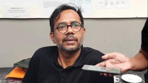 Soal Dugaan Intimidasi Keluarga Korban Kanjuruhan, Haris Azhar: Hina Sekali - GenPI.co