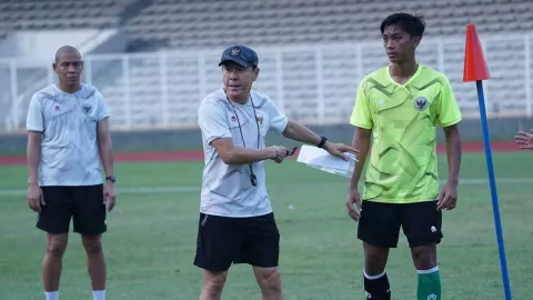 Terkait TC Timnas Indonesia U-20, Shin Tae Yong Singgung Persija dan Persib - GenPI.co