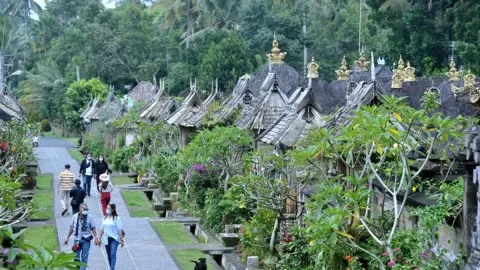 Media Asing Heran, Wisman Tak Padati Pariwisata Bali - GenPI.co BALI