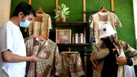 Rambah Anak Muda, Industri Kreatif Bali Buat Batik - GenPI.co BALI