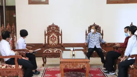 Cegah Stunting di Bali, Gubernur Koster Minta BKKBN Ini - GenPI.co BALI