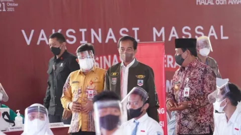 Kata Jokowi, Pandemi Bisa Berakhir Lewat Vaksinasi Massal - GenPI.co BALI