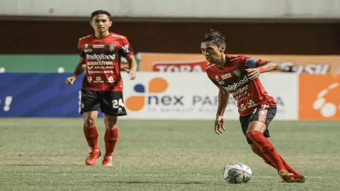 Jadi Roommate, Ini Cara Dua Pemain Bali United Atasi Rasa Bosan - GenPI.co BALI