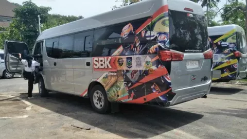 Puluhan Mobil Travel Ini Kena Tilang di Gilimanuk Bali, Kok Bisa? - GenPI.co BALI