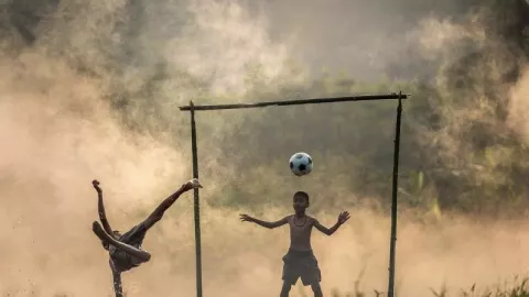 Orang Tua Wajib Tahu, Olahraga Bentuk Karakter Anak - GenPI.co BALI