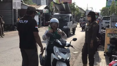 Covid-19 Denpasar Bali Tinggi, Tim Yustisi Hukum Pelanggar Prokes - GenPI.co BALI