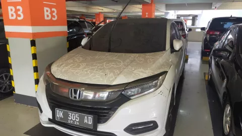 Honda HRV Parkir Setahun di Bandara Bali, Polisi Turun Tangan - GenPI.co BALI