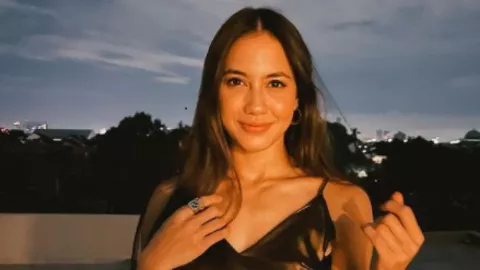 Ikut Upacara Sakral di Bali, Pevita Pearce Pindah ke Agama Hindu? - GenPI.co BALI