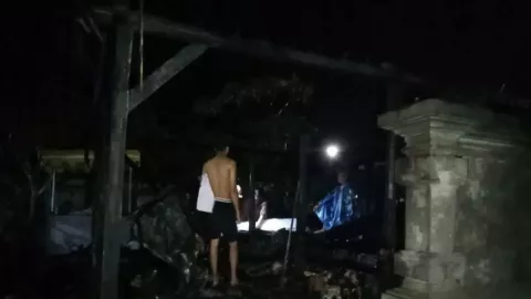 Mayat Beserta Bale Gede Tabanan Bali Kebakaran, Kerugiannya? - GenPI.co BALI