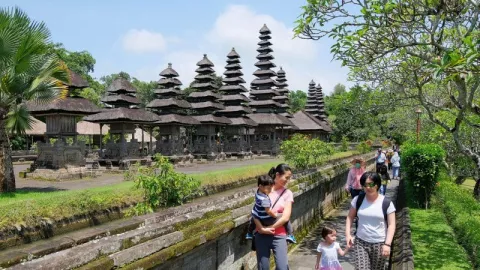 Wisman Ramaikan Pariwisata Bali Tanpa Karantina, Syaratnya? - GenPI.co BALI
