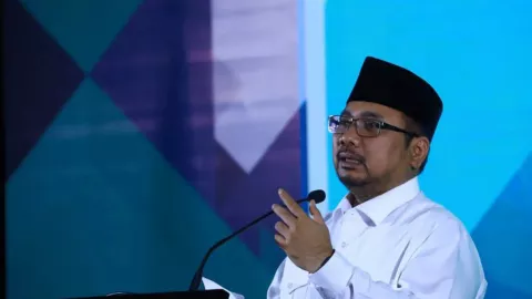 Hadir di Bali, Menag Yaqut Sesumbar Undang Paus Fransiskus - GenPI.co BALI