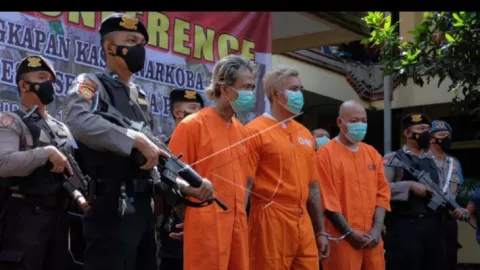 Kasus Narkoba 35 Diungkap Polisi Bali, Pengedar Bos Diskotek - GenPI.co BALI