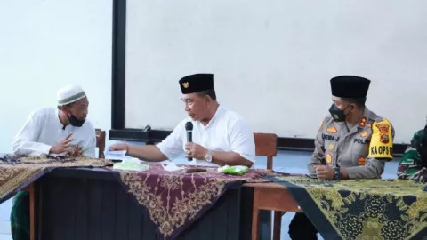 Safari Ramadan, Bupati Tamba Junjung Toleransi di Jembrana Bali - GenPI.co BALI