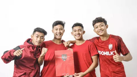 Resmi! Bali United Mengontrak 4 Pemain Timnas Indonesia Muda - GenPI.co BALI