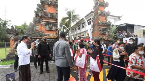 Presiden Jokowi Bikin Warga Istana Tampaksiring Bali Gembira - GenPI.co BALI