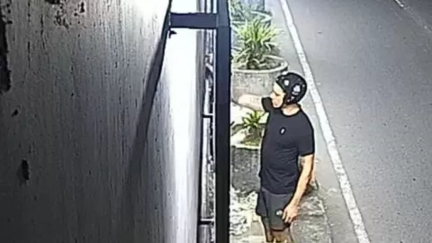 Bali Viral! Bule Vandalisme di Tibubeneng Jadi Buronan Berhadiah - GenPI.co BALI