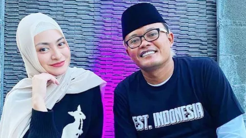 Denny Darko Ramal Nasib Nathalie Holscher Usai Ceraikan Sule - GenPI.co BALI