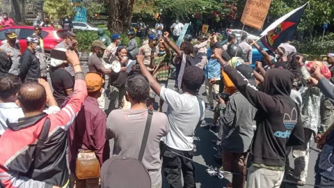 Heboh Demo di Renon Bali, Ini 24 Tuntutan Mahasiswa Papua - GenPI.co BALI