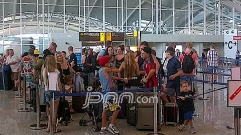 Bandara Ngurah Rai Bikin Gembira, Jutaan Penumpang Hilir Mudik - GenPI.co BALI