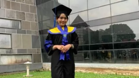 Bangga! Mahasiswi Bali Raih Doktor Plus IPK Sempurna di UI - GenPI.co BALI