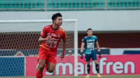 Pemain Bali United Kadek Arel Priyatna Sudah Tak Sabar Bertemu Elias Dolah - GenPI.co BALI