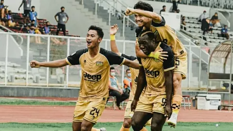 Cukur Gundul Persekat Tegal 2-0, Dewa United Raih Poin Sempurna - GenPI.co BANTEN