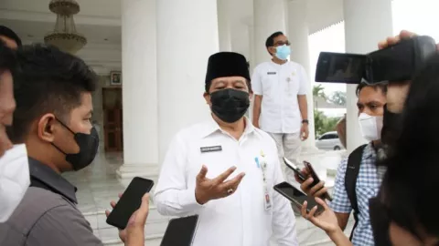 Jelang Pilkades Serentak, Pesan Sekda Kabupaten Serang Bikin Haru - GenPI.co BANTEN