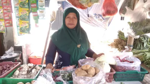 Menjelang Akhir Tahun, Harga Cabai di Pasar Ciputat Semakin Pedas - GenPI.co BANTEN